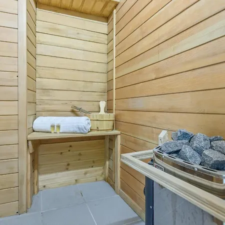 Headingley Haven With A Sauna Parking - Pass The Keys *