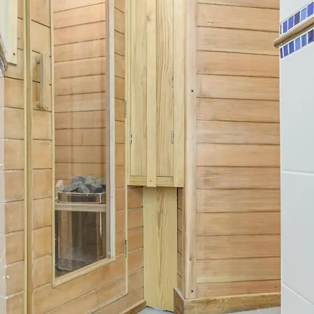 Headingley Haven With A Sauna Parking - Pass The Keys Holiday home